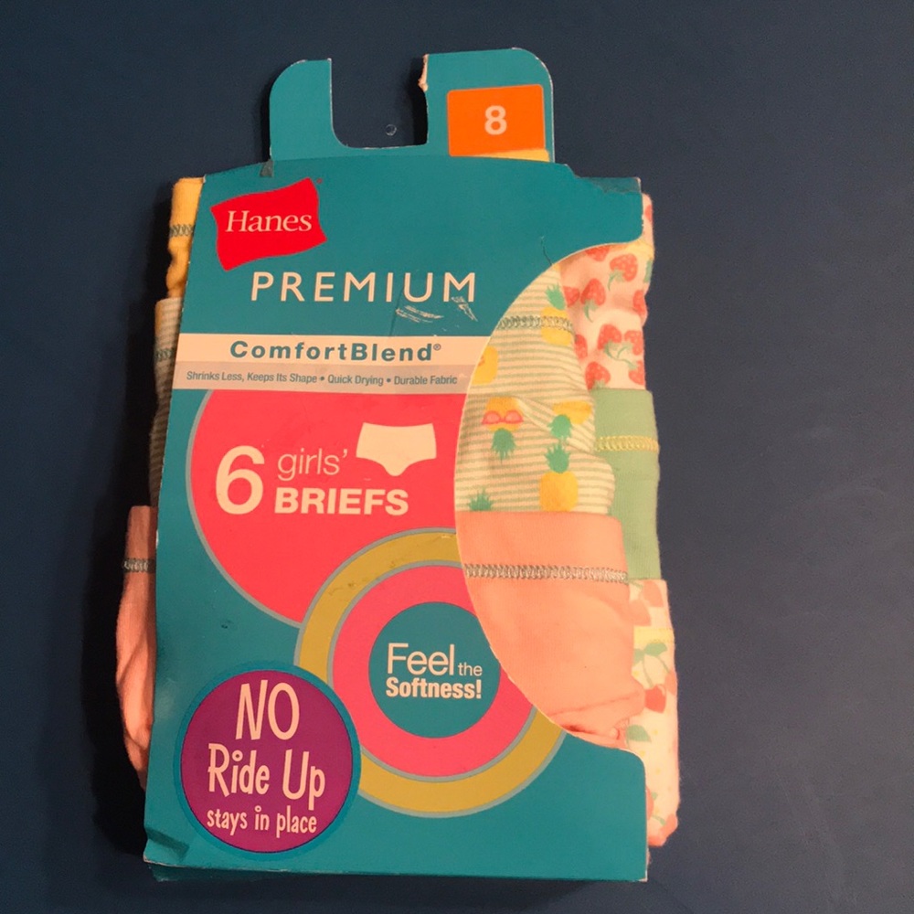 Hanes 6 Girls Briefs Size 8